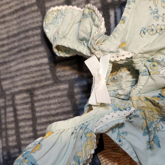 2 rompers - Picture 7 of 8